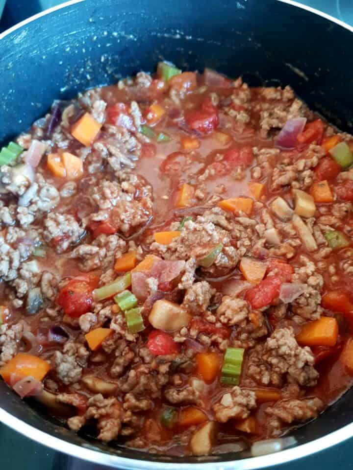 Healthy Bolognese {super Easy!} - Hint Of Healthy