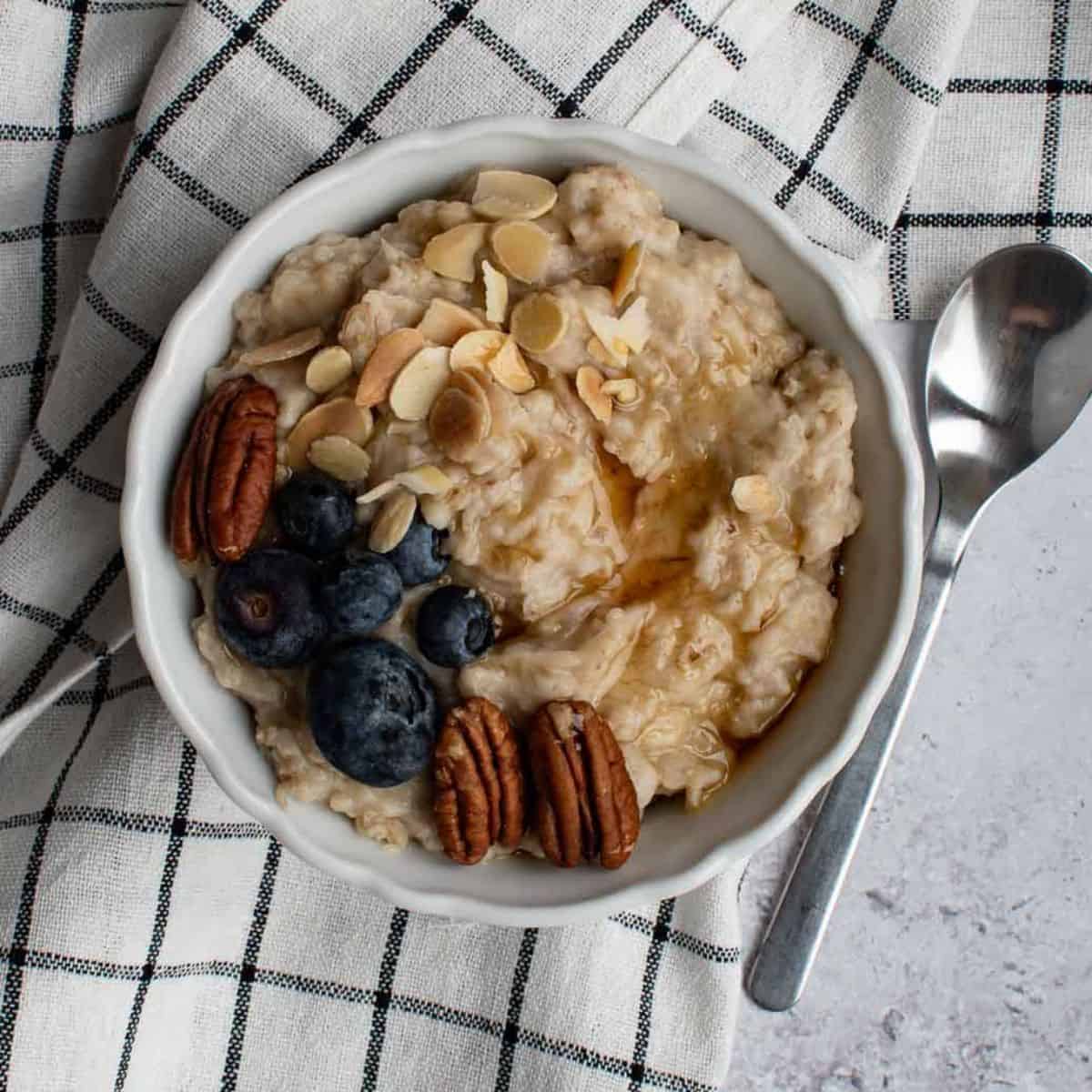 Slow Cooker Porridge {2 Ingredient Recipe!}